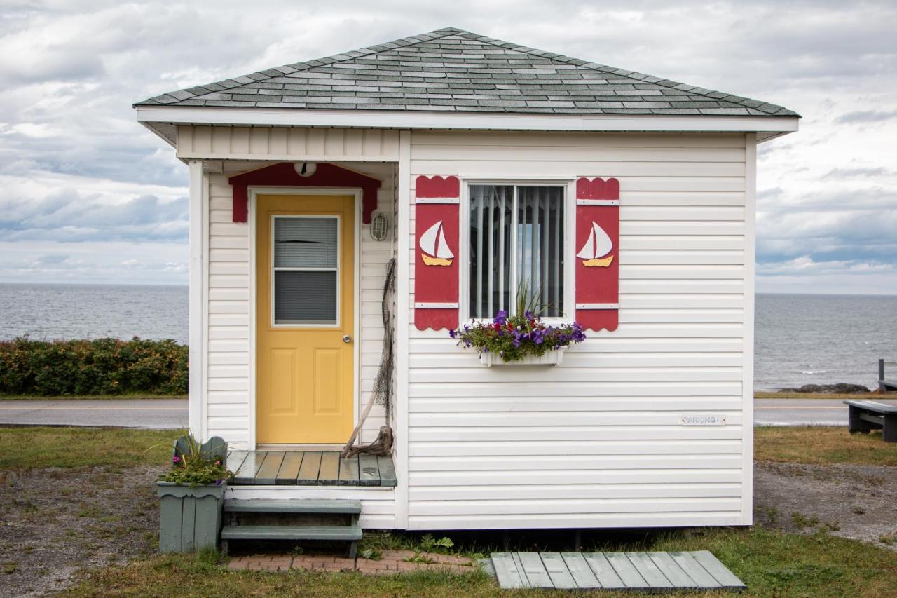 Les Cabines Du Phare Rimouski Exterior photo