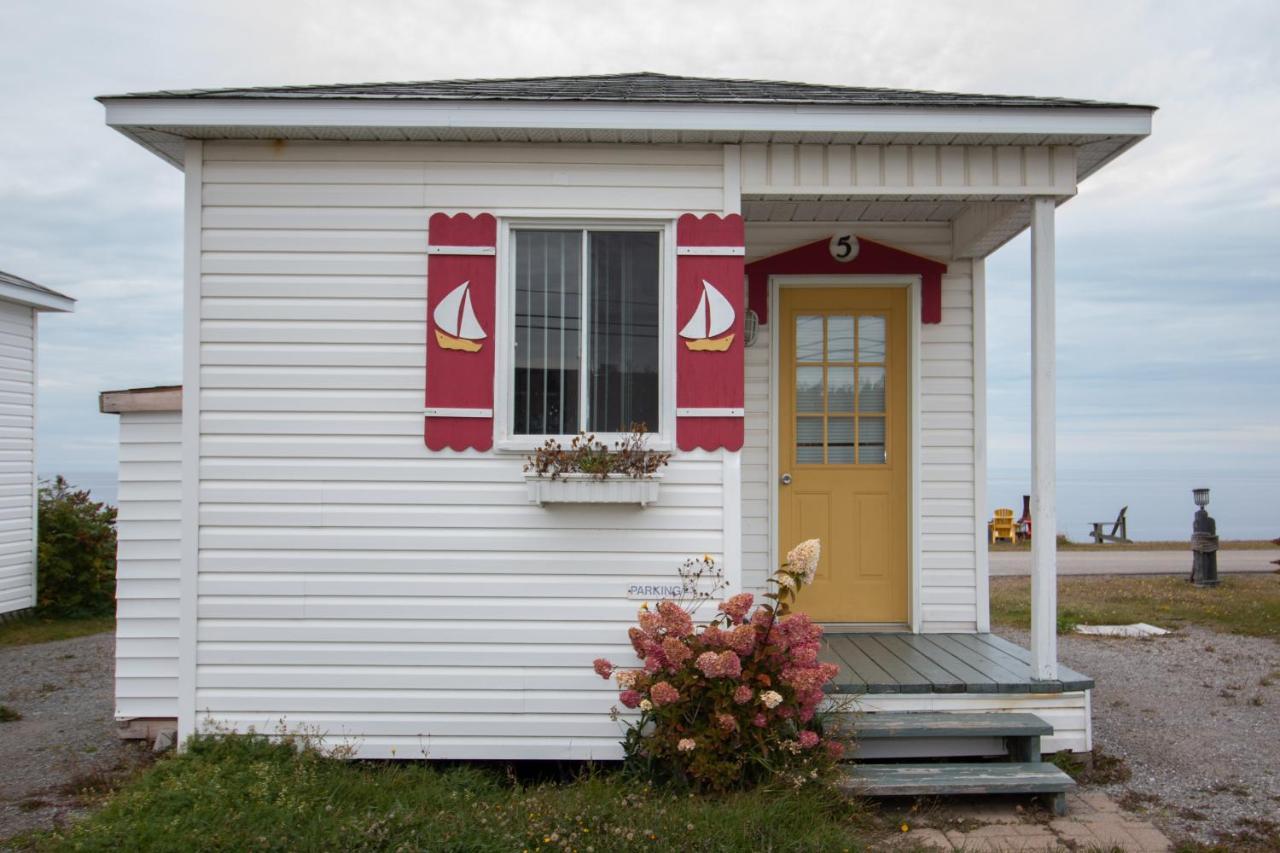 Les Cabines Du Phare Rimouski Exterior photo